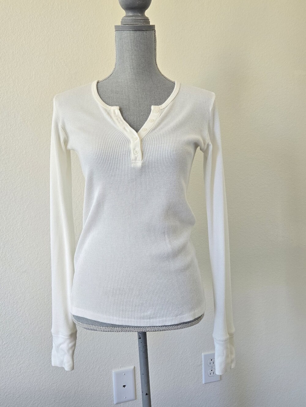 Brandy Melville Ahern White Thermal Top Waffle knit Henley Long Sleeve  S / M